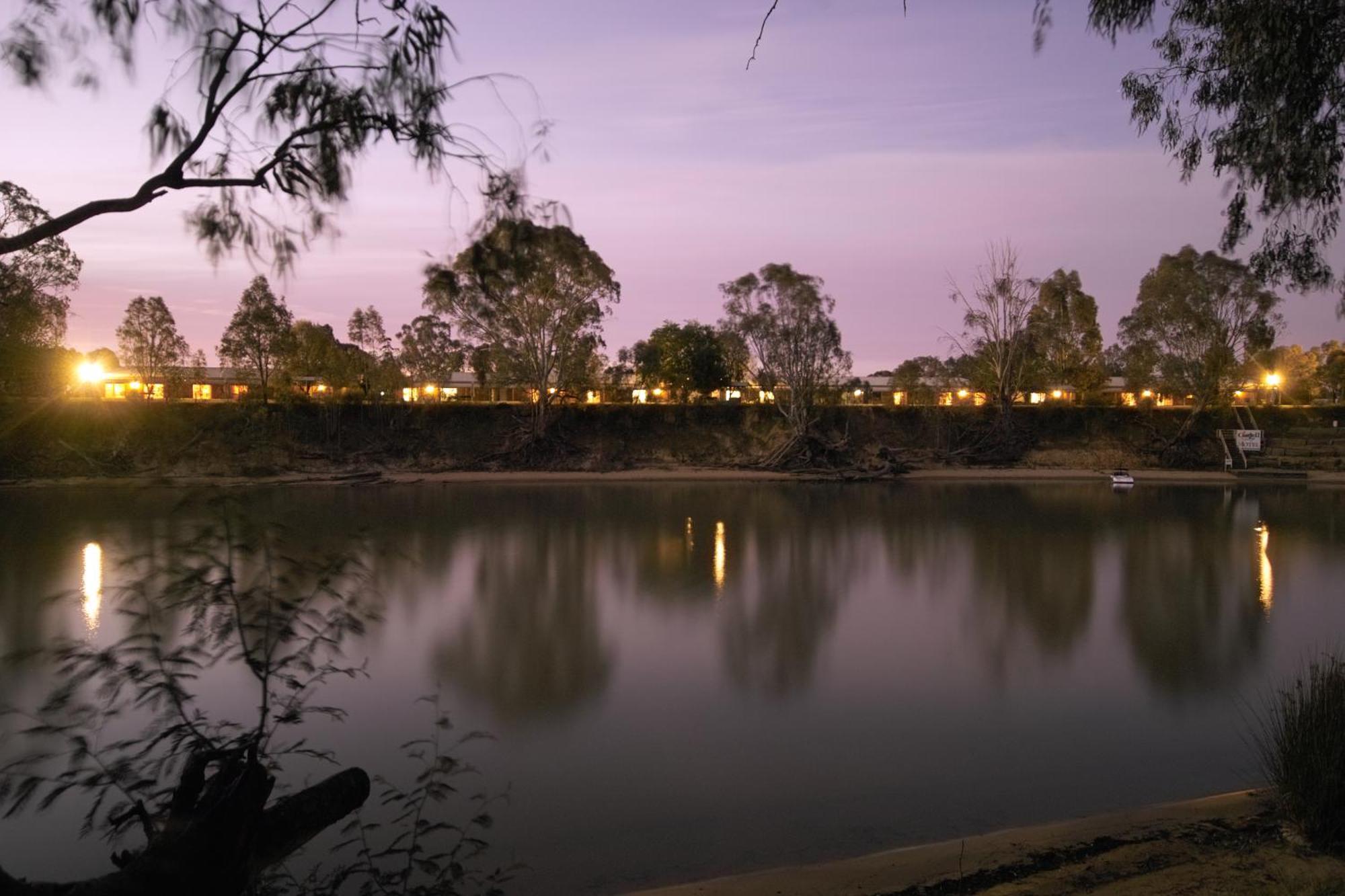 Cadell On The Murray Motel Moama Ngoại thất bức ảnh