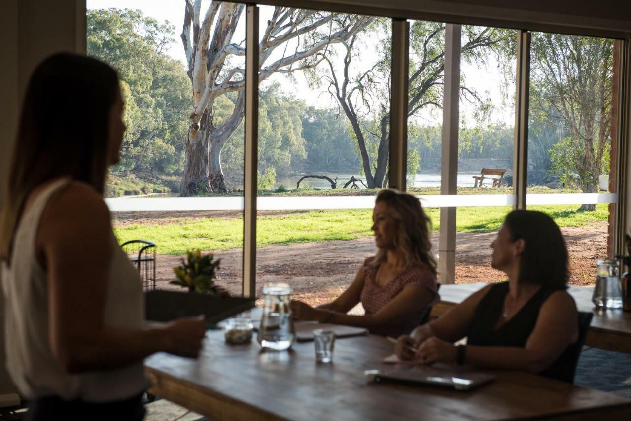 Cadell On The Murray Motel Moama Ngoại thất bức ảnh